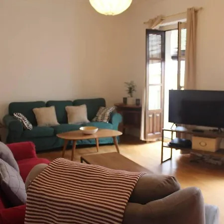 Apartment Mar3 - Bright Downtown *